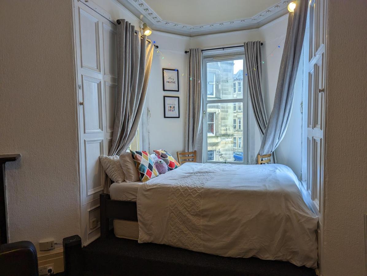 Huge Room In The City Édimbourg Extérieur photo