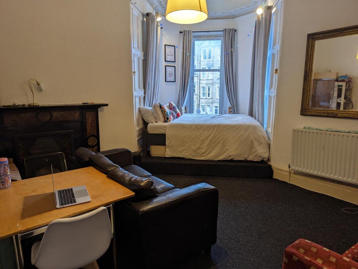 Huge Room In The City Édimbourg Extérieur photo